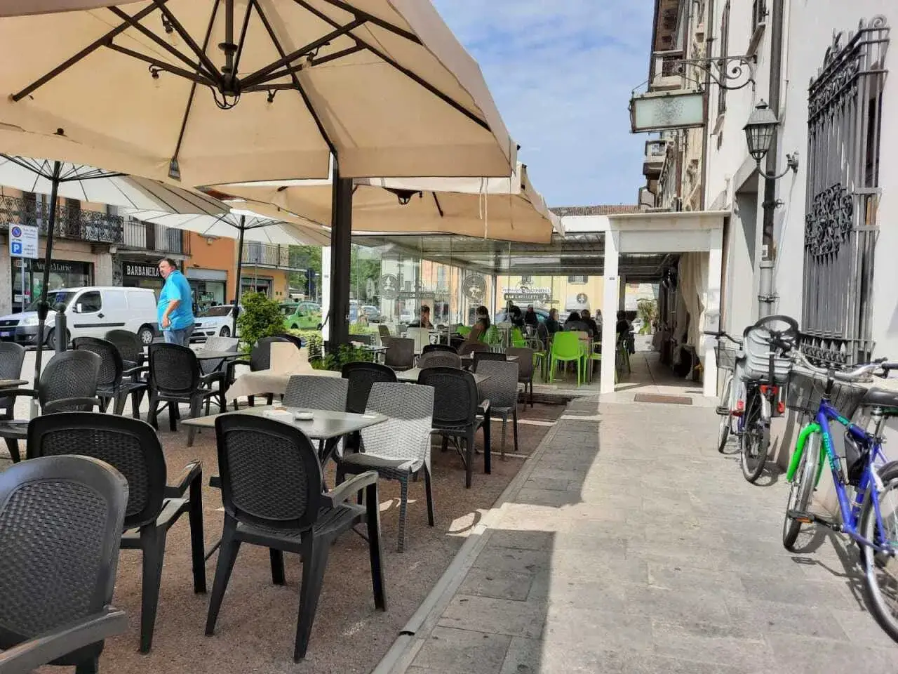 Palazzina commerciale in Carpaneto, Carpaneto Piacentino, {3} - Foto 2