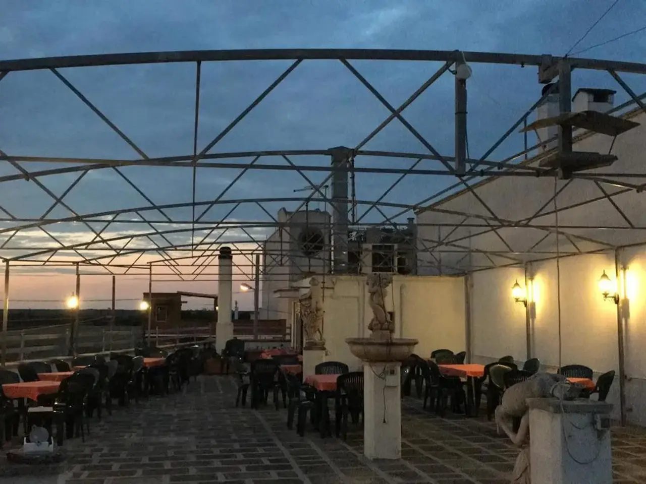 Ristorante in Via Palmiro Togliatti 124, Torre Santa Susanna, {3} - Foto 1