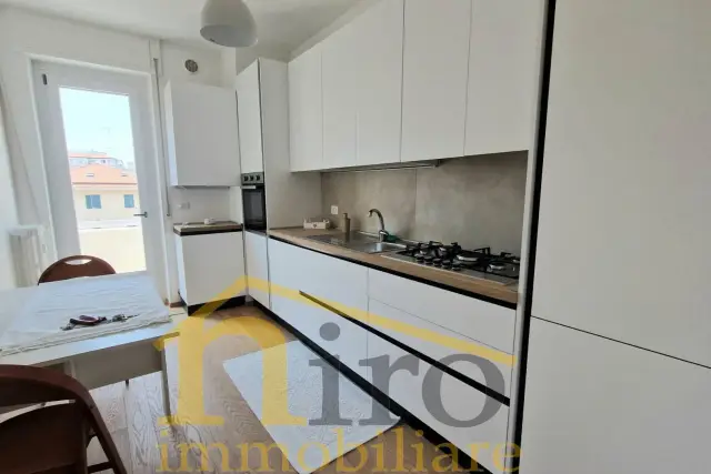 Vierzimmerwohnung in Via Umbria 86, Pescara - Foto 1