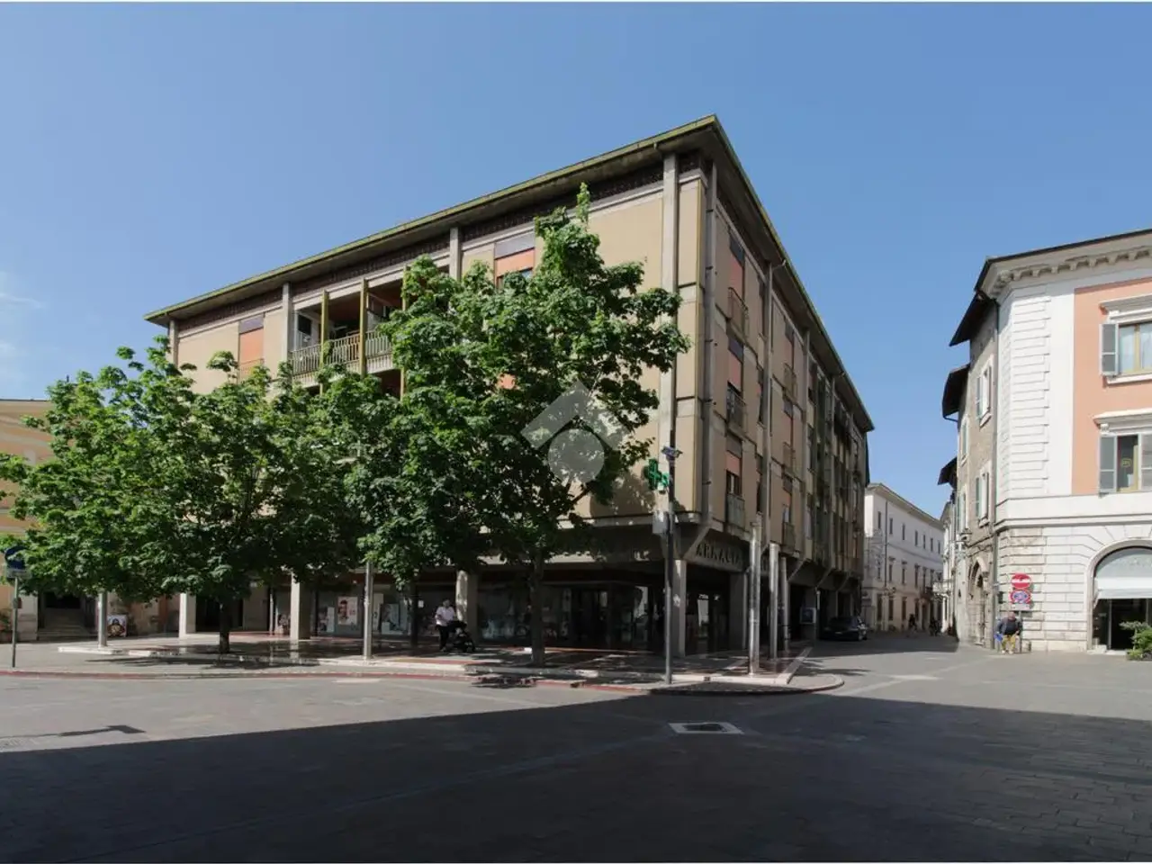 Ufficio in Via Galleria Nuova 6, Terni, {3} - Foto 1