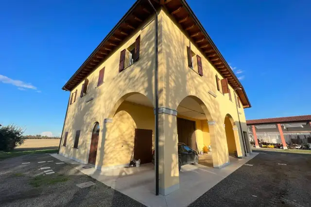 Villa in Via del Papa 3170, Crevalcore - Foto 1