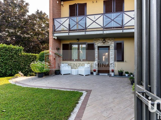 Terraced house in Via Andrate Nuova, Fino Mornasco - Photo 1