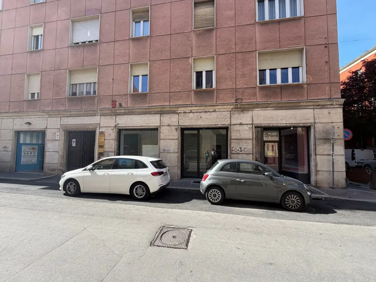 Negozio in Via Benedetto Faustini 24, Terni, {3} - Foto 2