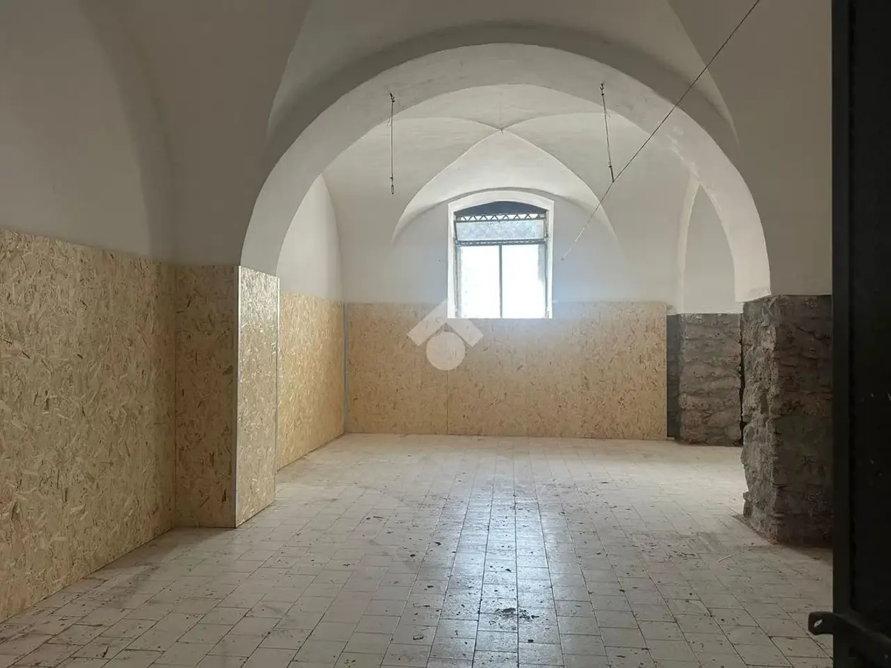 Magazzino in Via Marchese di Casalotto 67, Catania, {3} - Foto 1