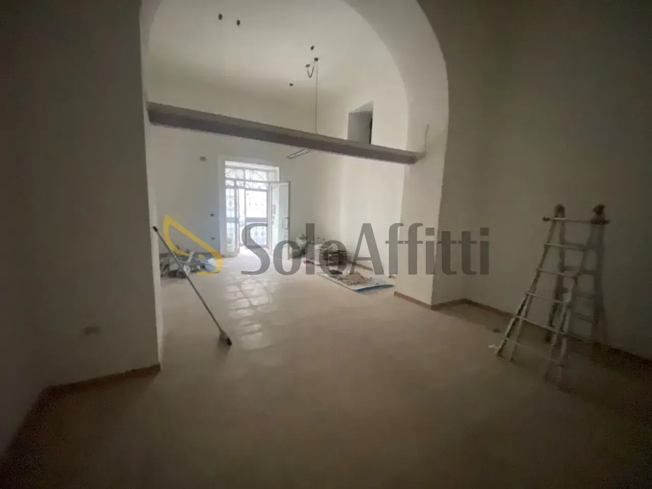 Negozio in Via Fulvio Renella 37, Caserta, {3} - Foto 2