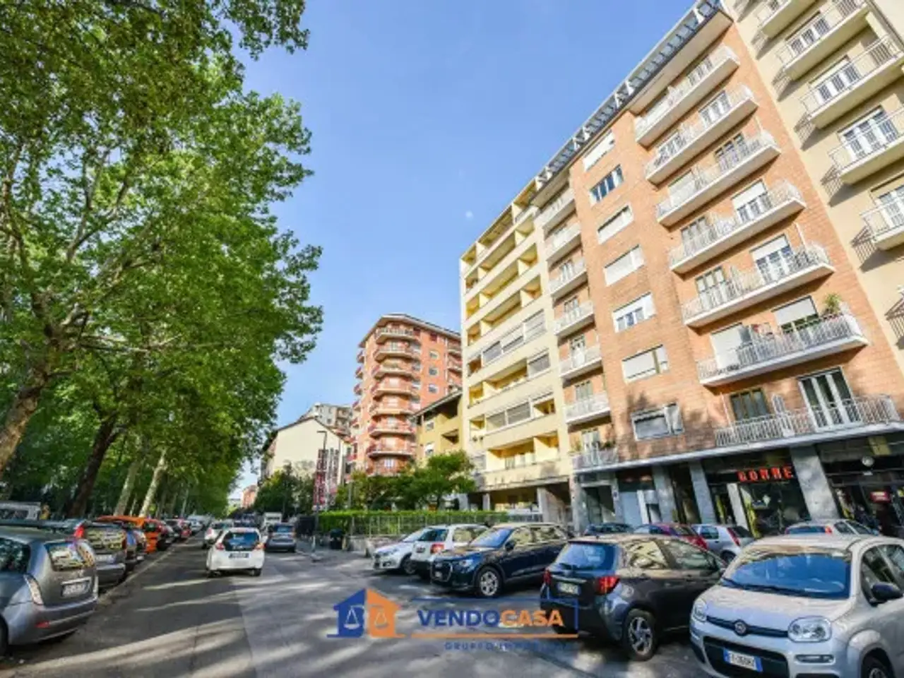 Negozio in Corso Unione Sovietica 245, Torino, {3} - Foto 1