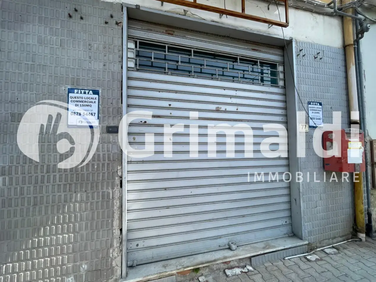 Palazzina commerciale in Via Papa Pio XI 77, Montecorvino Pugliano, {3} - Foto 1