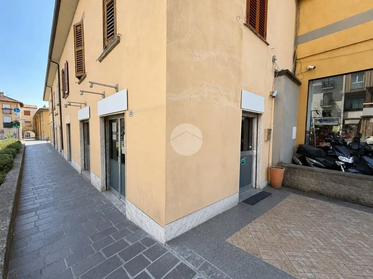 Negozio in Via Italia 33, Seriate, {3} - Foto 1