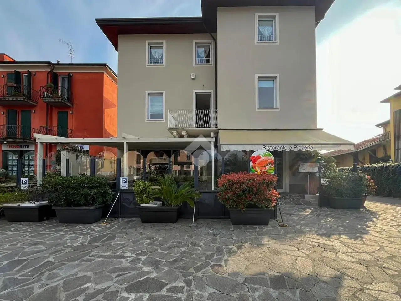 Negozio in Viale Motta 119, Desenzano del Garda, {3} - Foto 1