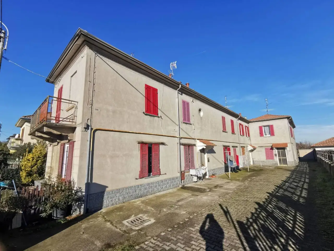 Palazzina commerciale in Via Angelo Cazzola, Pinarolo Po, {3} - Foto 1