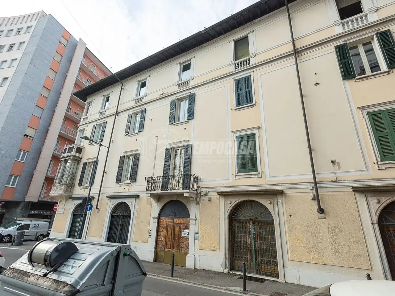 Negozio in Via Fratelli Ugoni 40, Brescia, {3} - Foto 1