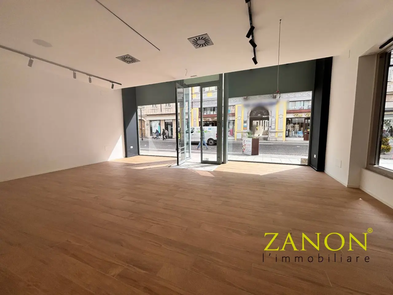Negozio in Corso Verdi 32, Gorizia, {3} - Foto 1