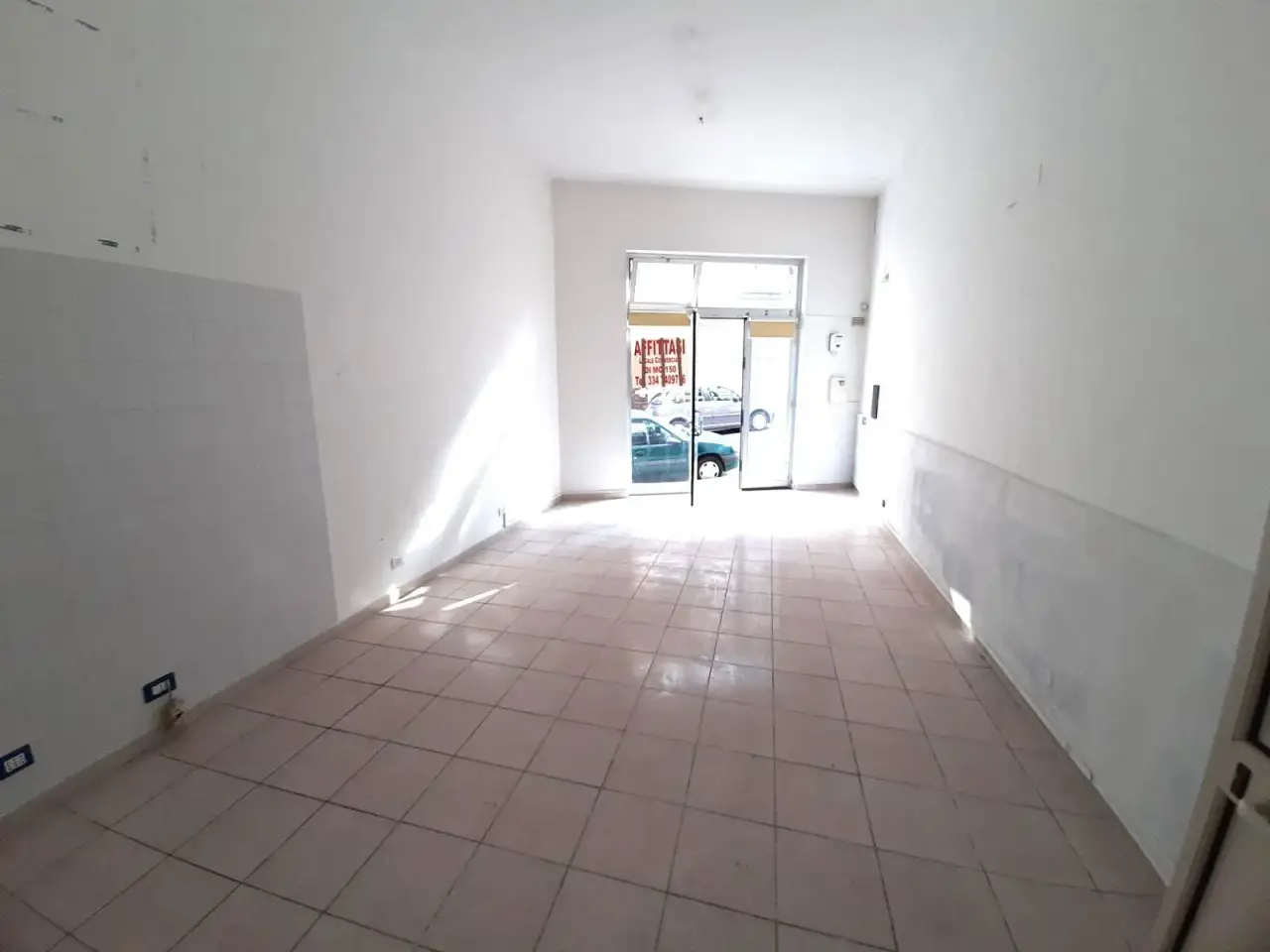 Negozio in Corso Vittorio Veneto, Ragusa, {3} - Foto 1