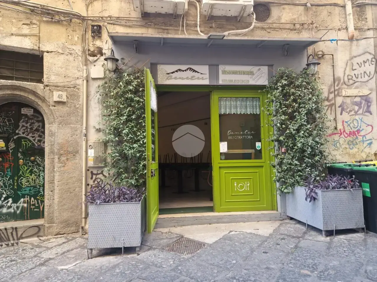 Negozio in Via Santa Chiara 49, Napoli, {3} - Foto 1