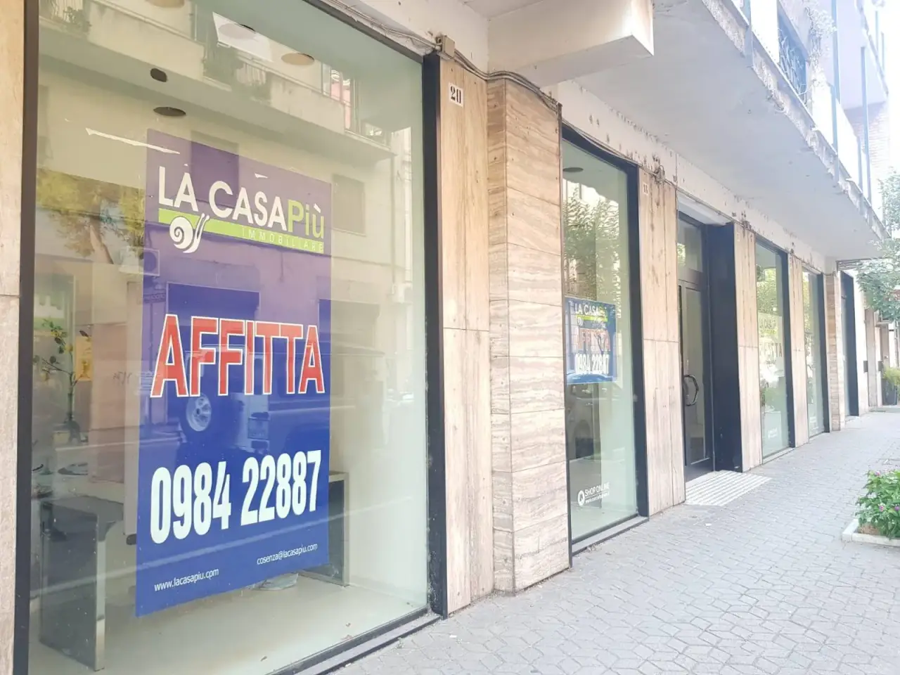 Negozio in Via Montesanto, Cosenza, {3} - Foto 2
