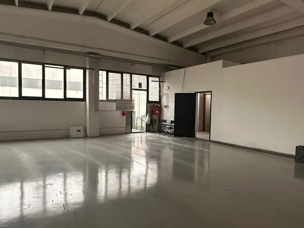 Capannone in , Caronno Pertusella, {3} - Foto 1