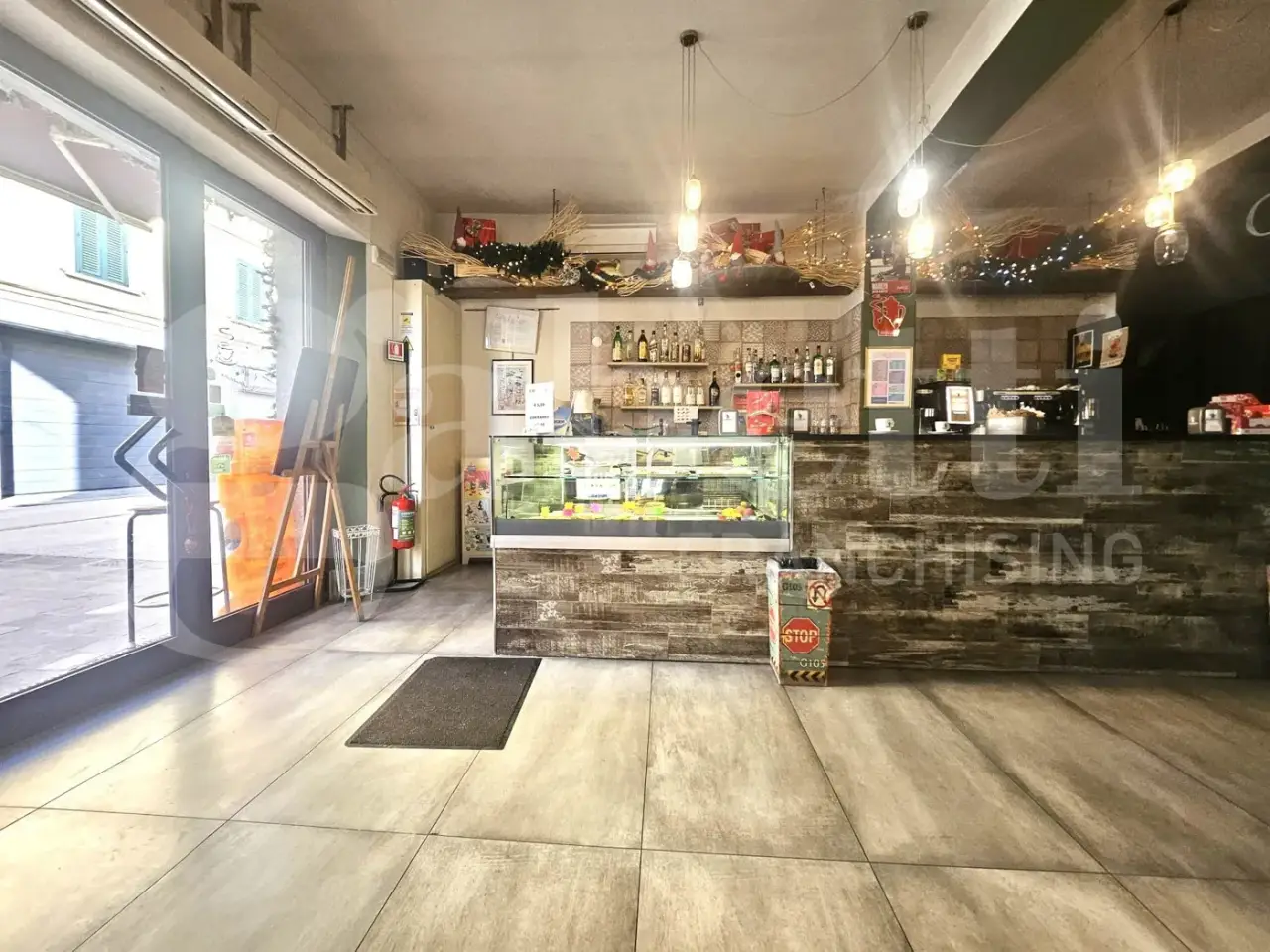 Bar in , Pontedera, {3} - Foto 2