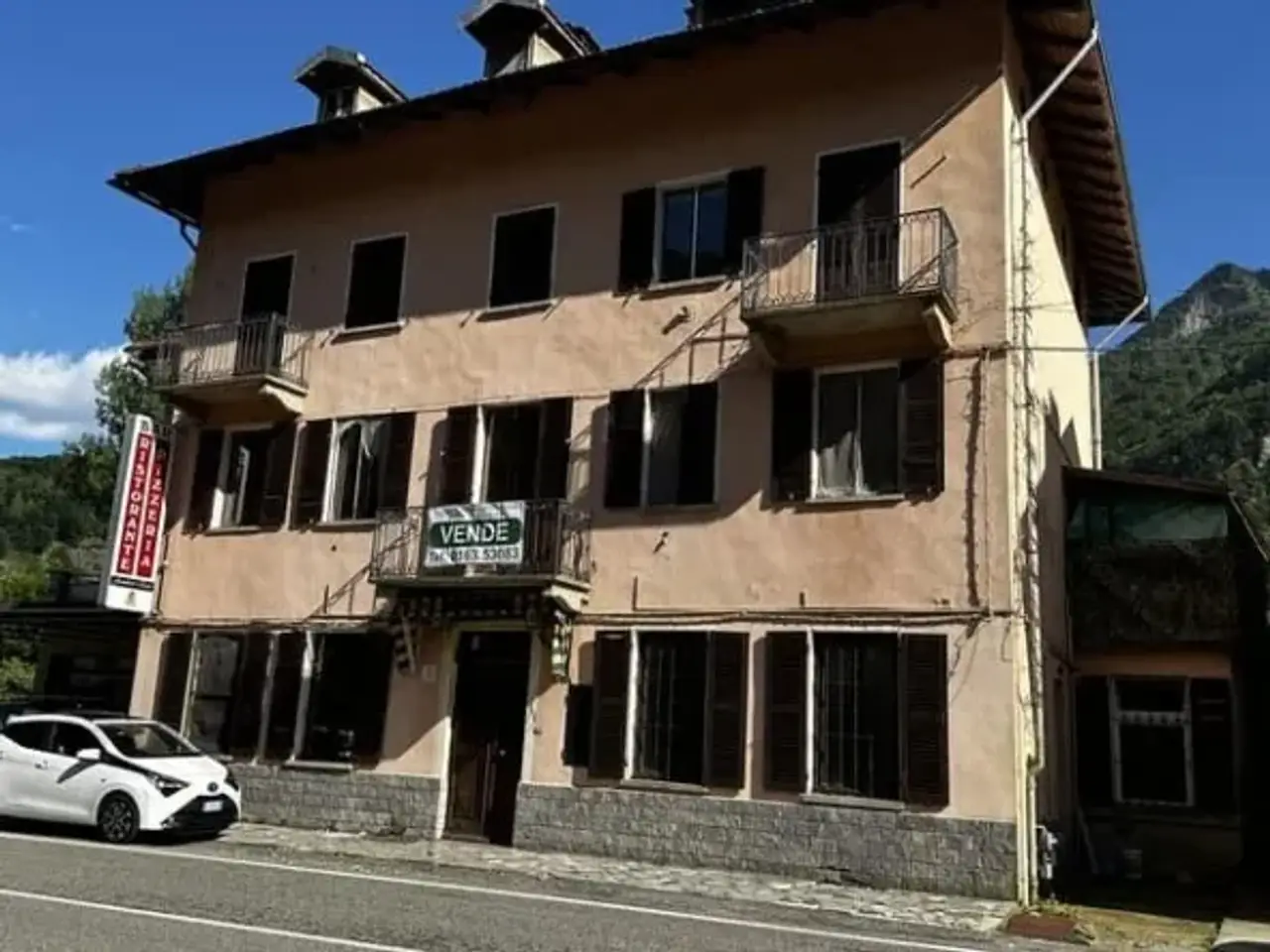 Locale commerciale in Valmaggia, Varallo, Cellio con Breia, Vercelli, Piemonte, 13019, Italia, Varallo, {3} - Foto 2