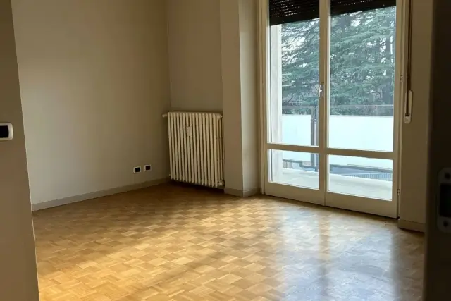 4-room flat in {3}, Viale Padre Gian Battista Aguggiari - Photo 1