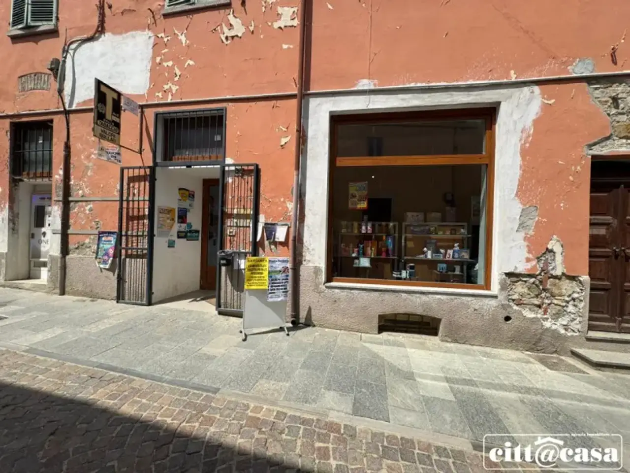 Locale commerciale in , Lauriano, {3} - Foto 1