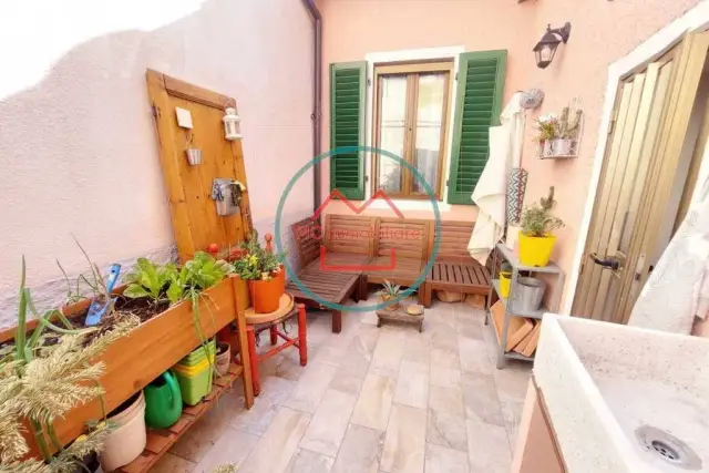 Einfamilienhaus in Via Vittorio Veneto, Pescia - Foto 1