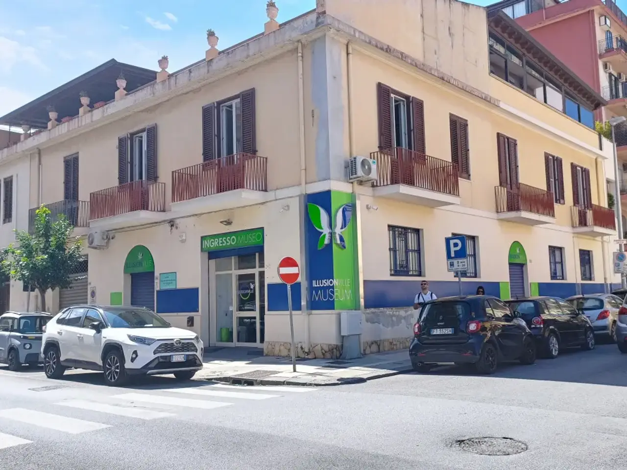 Esercizio commerciale in Via Tenete Minniti  25, Milazzo, {3} - Foto 1