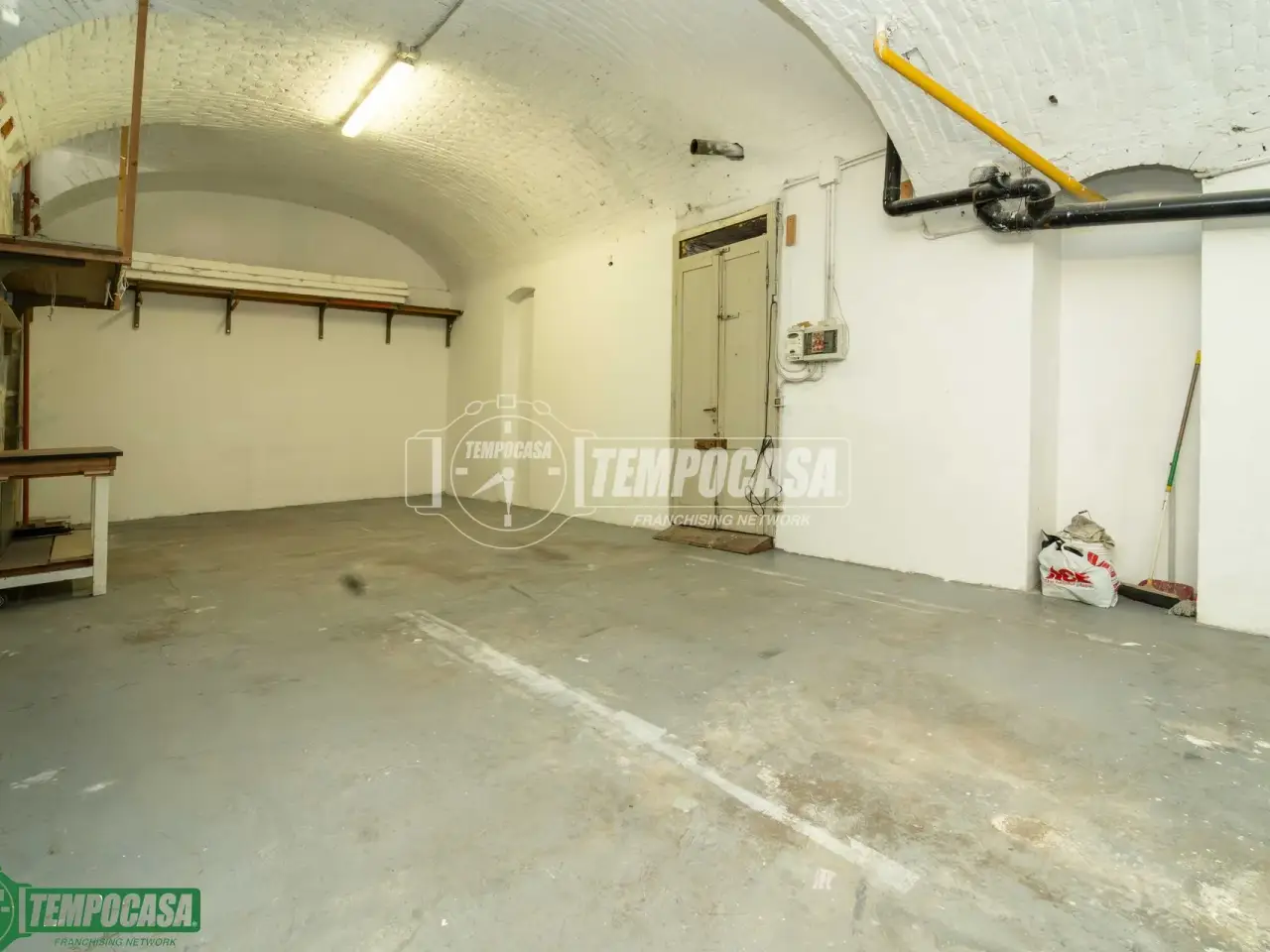 Magazzino in Via Plinio 35, Milano, {3} - Foto 2
