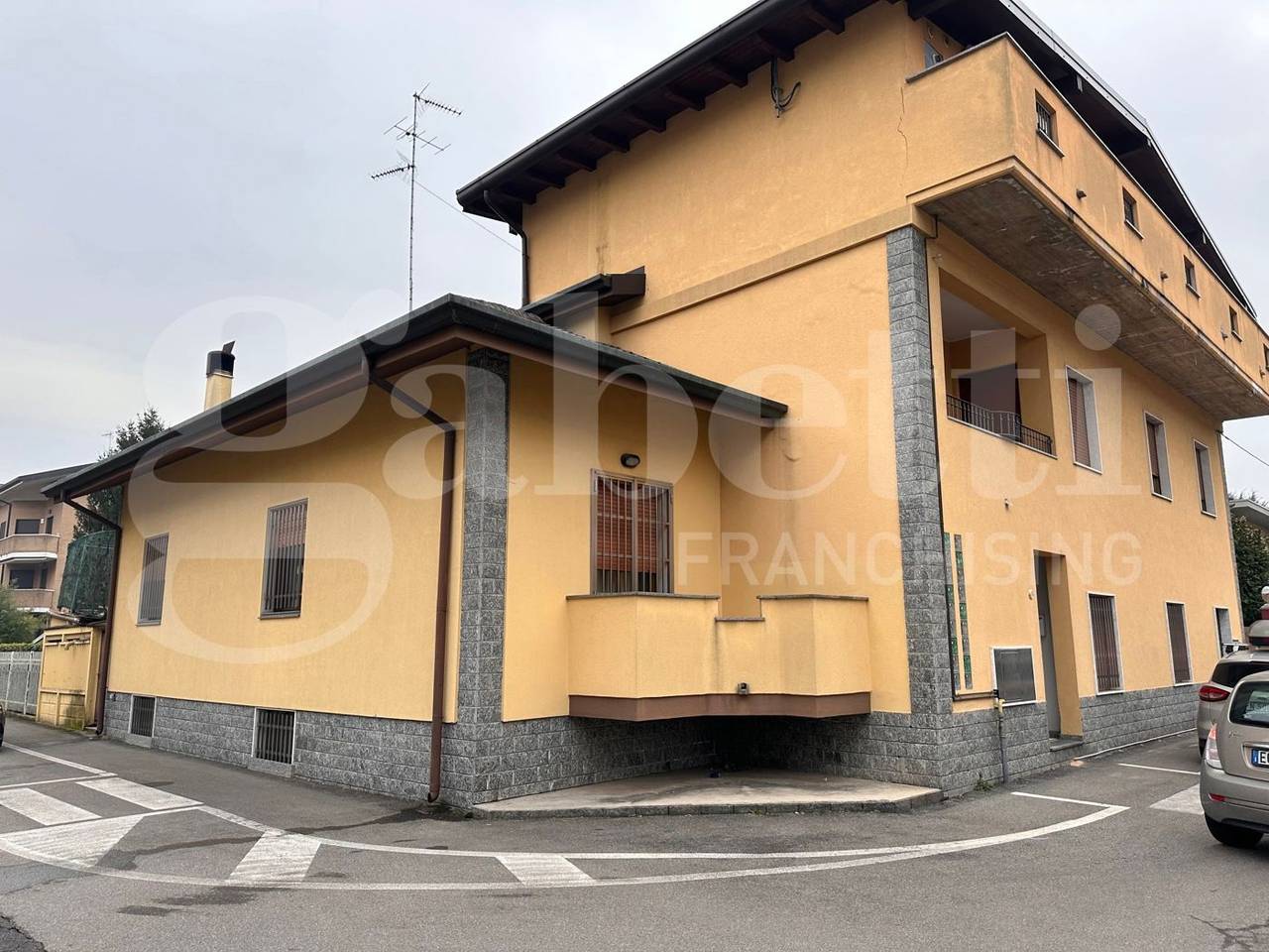 immagine annuncio 1 di 15