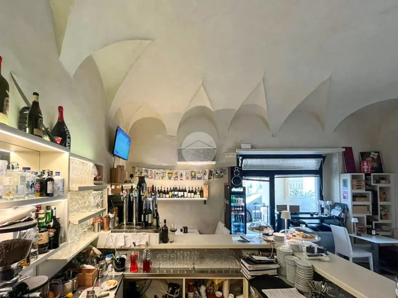 Negozio in Piazza Ugo dallò 1, Castiglione Delle Stiviere, {3} - Foto 2
