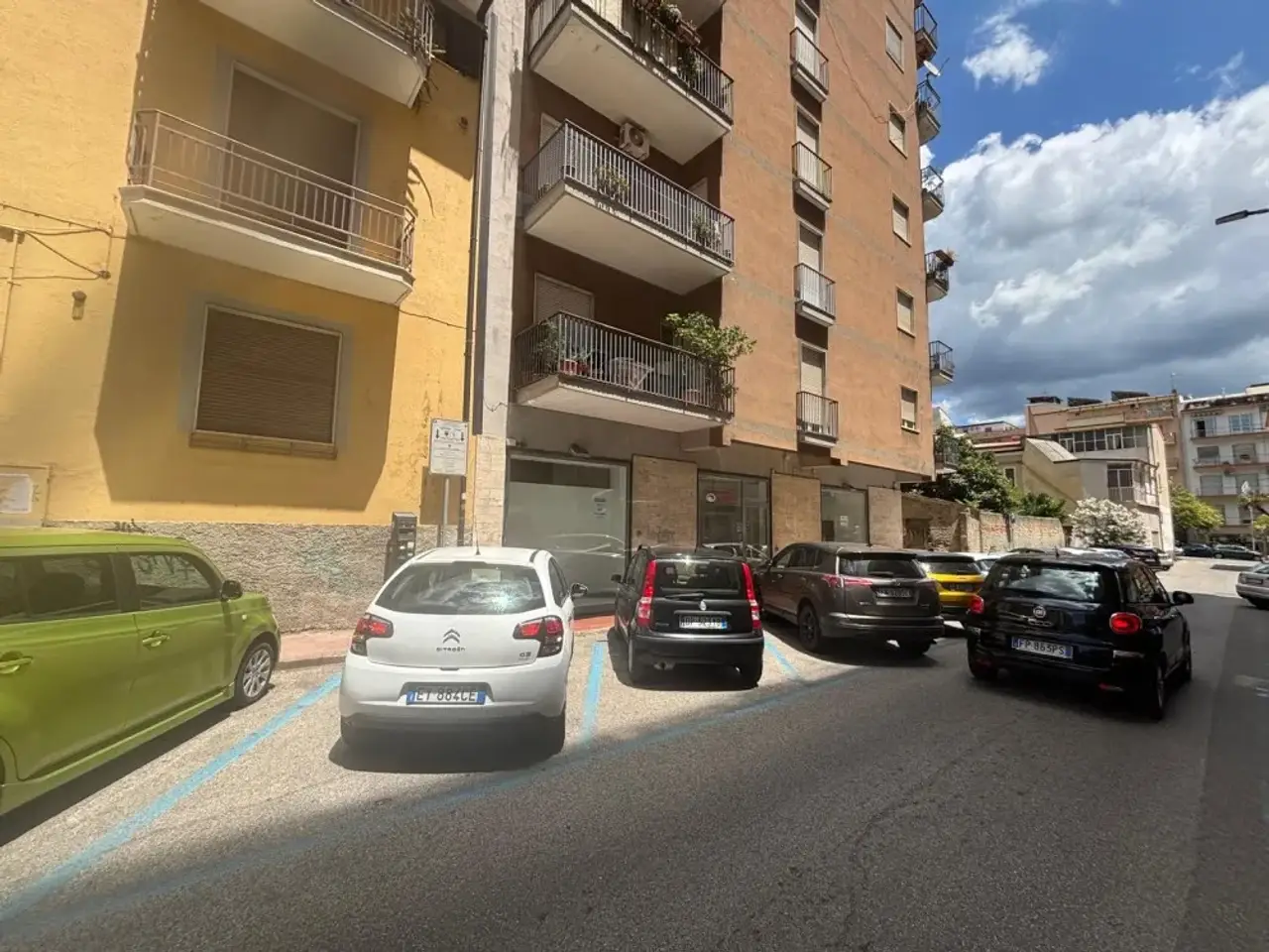Magazzino in Via Sele 31, Lamezia Terme, Catanzaro, Lamezia Terme, {3} - Foto 2
