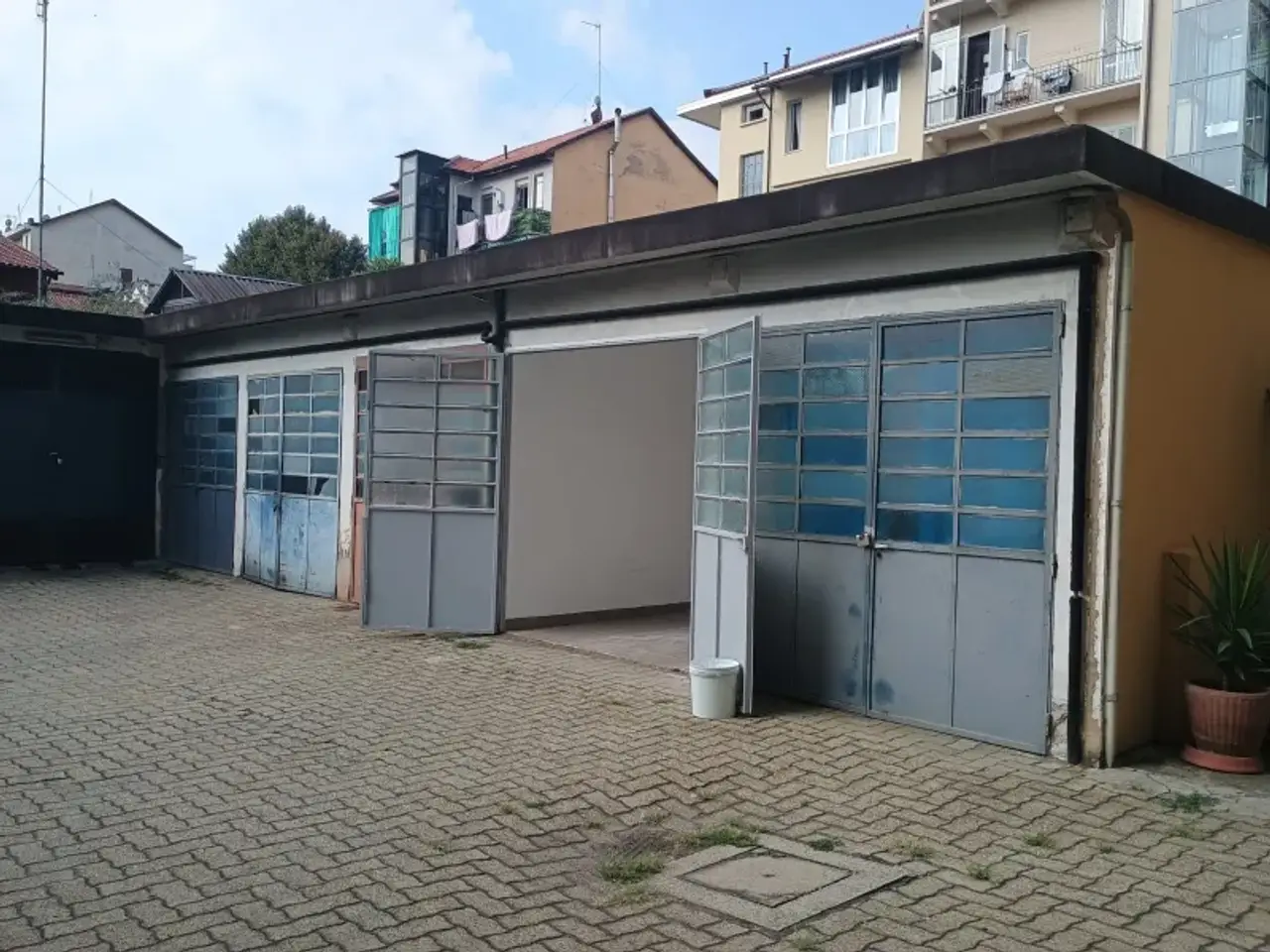 Parcheggio chiuso in , Torino, {3} - Foto 1