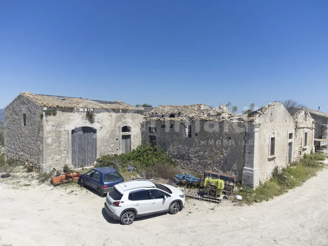 Palazzina commerciale in Villa Regina Isula Travel, Noto, {3} - Foto 2