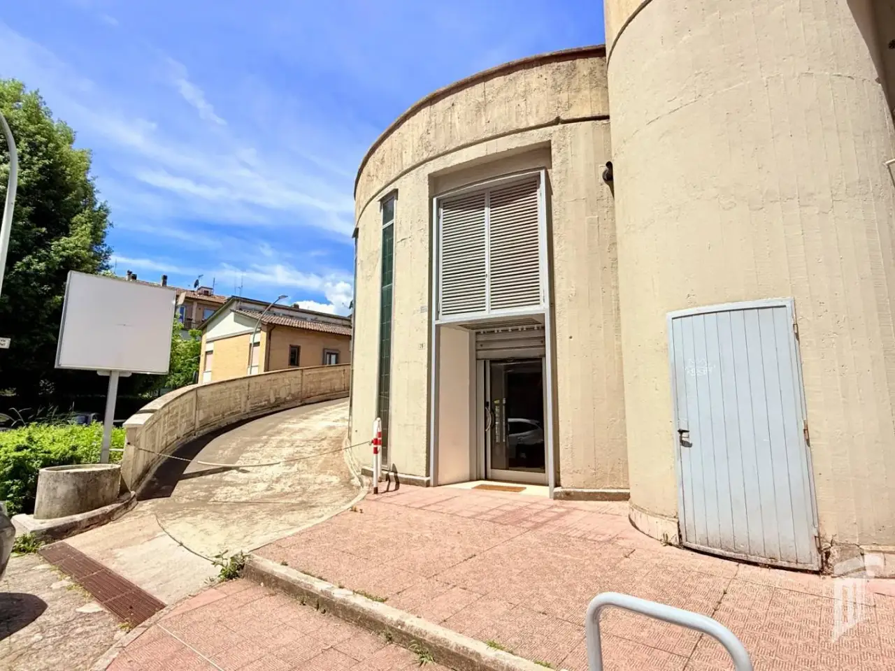 Negozio in Via degli Olivi 21, Rieti, {3} - Foto 1