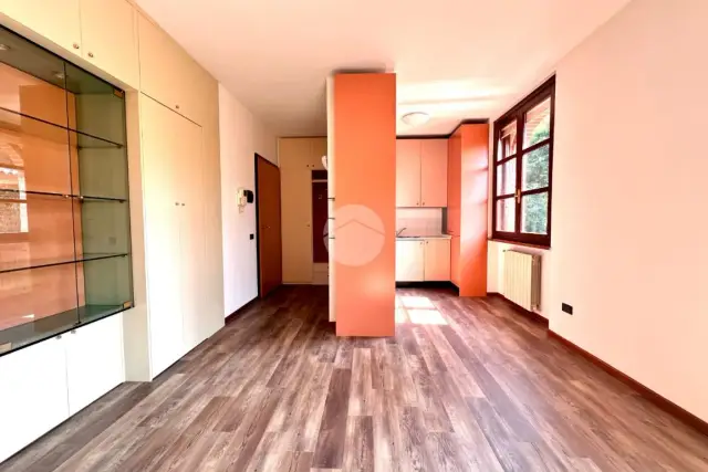 2-room flat in Piazza Vincenzo Rosa, Palazzolo sull'Oglio - Photo 1