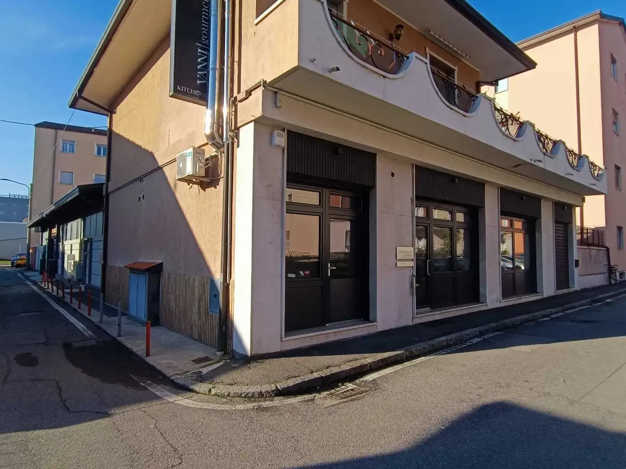 Palazzina commerciale in Via Giuseppe Mejo Voltolina, Brescia, {3} - Foto 1