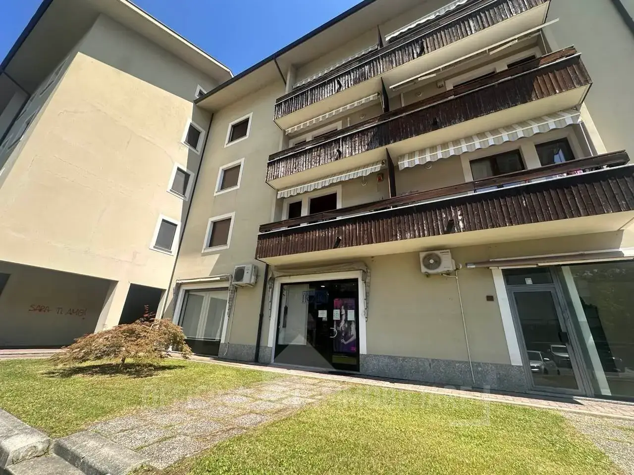 Negozio in Via Paribelli, Sondrio, {3} - Foto 1