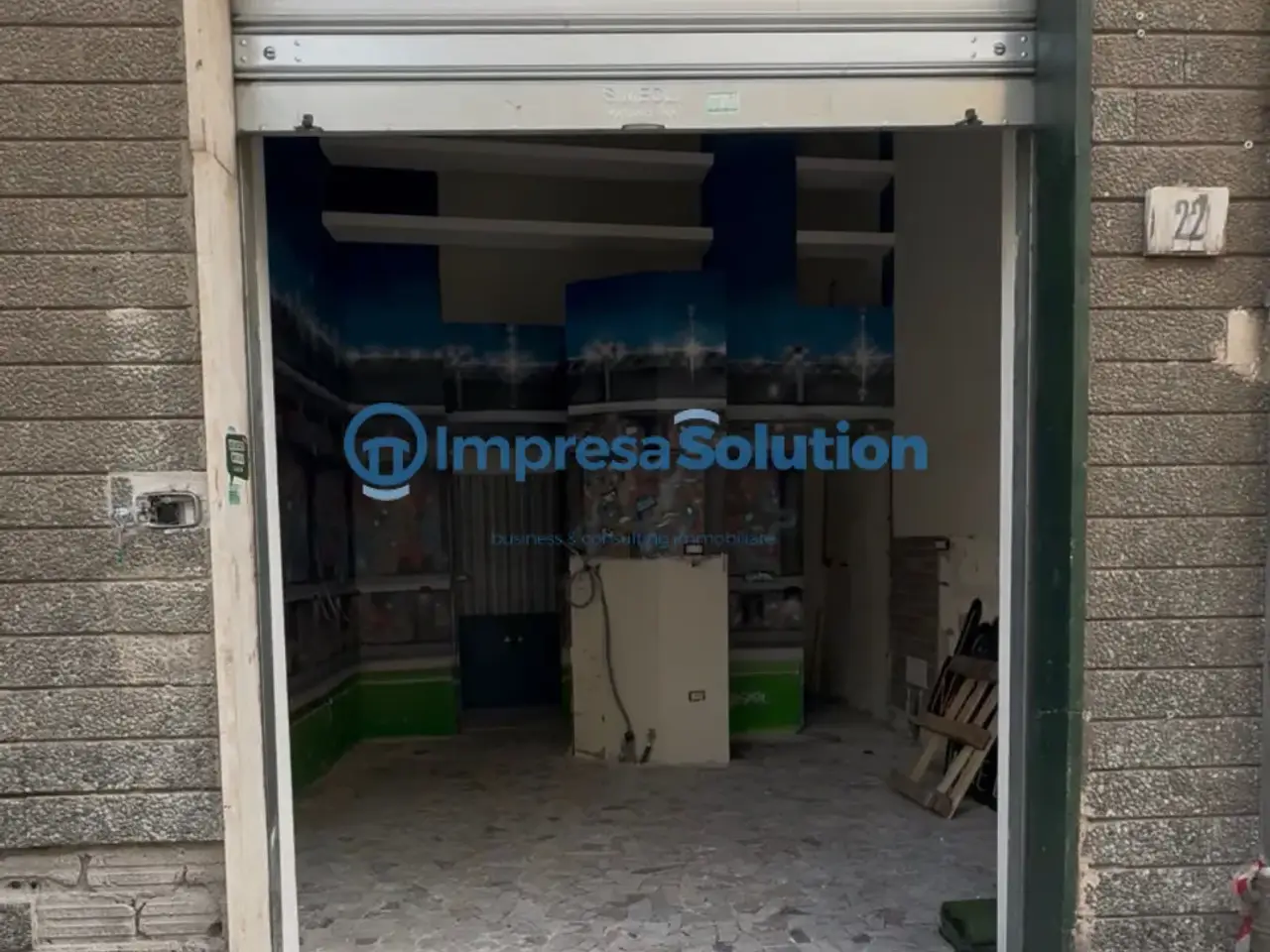 Negozio in Traversa I Giulio Cesare, Napoli, {3} - Foto 1