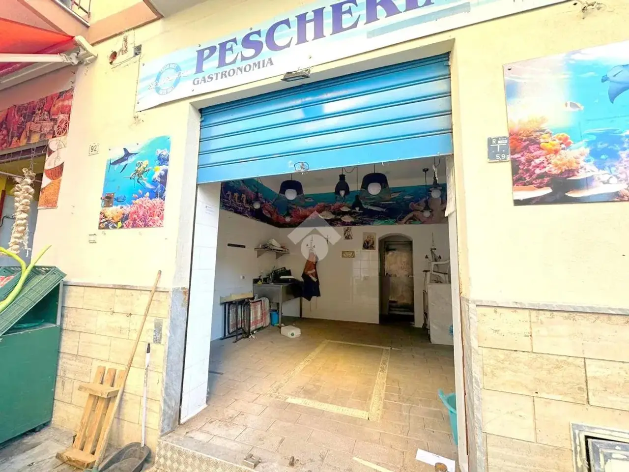 Negozio in Via Cataldo Parisio 92, Palermo, {3} - Foto 1