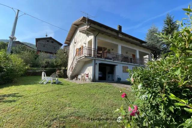 Villa in Via San Rocco 33, Riolunato - Foto 1