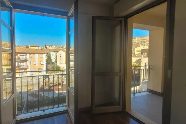 One-room flat in {3}, Viale Europa - Photo 1