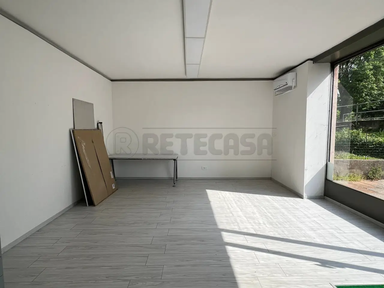Palazzina commerciale in Via Riviera Berica 45, Barbarano Mossano, {3} - Foto 2