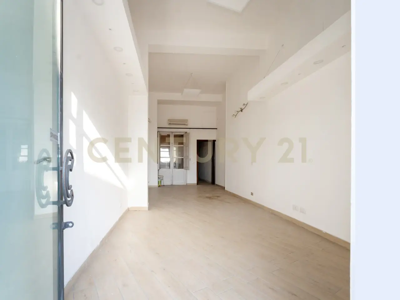 Negozio in Via Nizzeti, Tremestieri Etneo, {3} - Foto 1