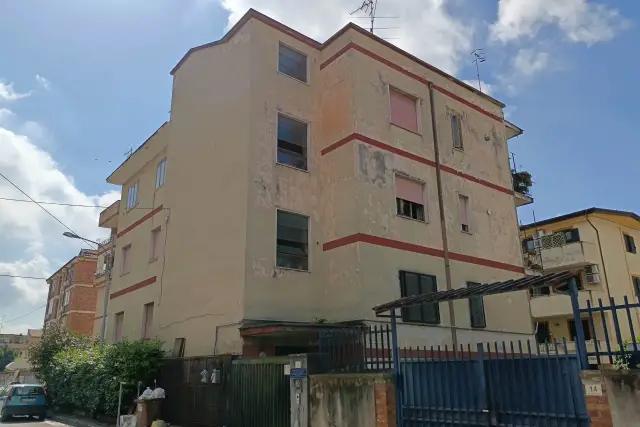 3-room flat in Via Vittorio Emnuele II, Santa Maria Capua Vetere - Photo 1