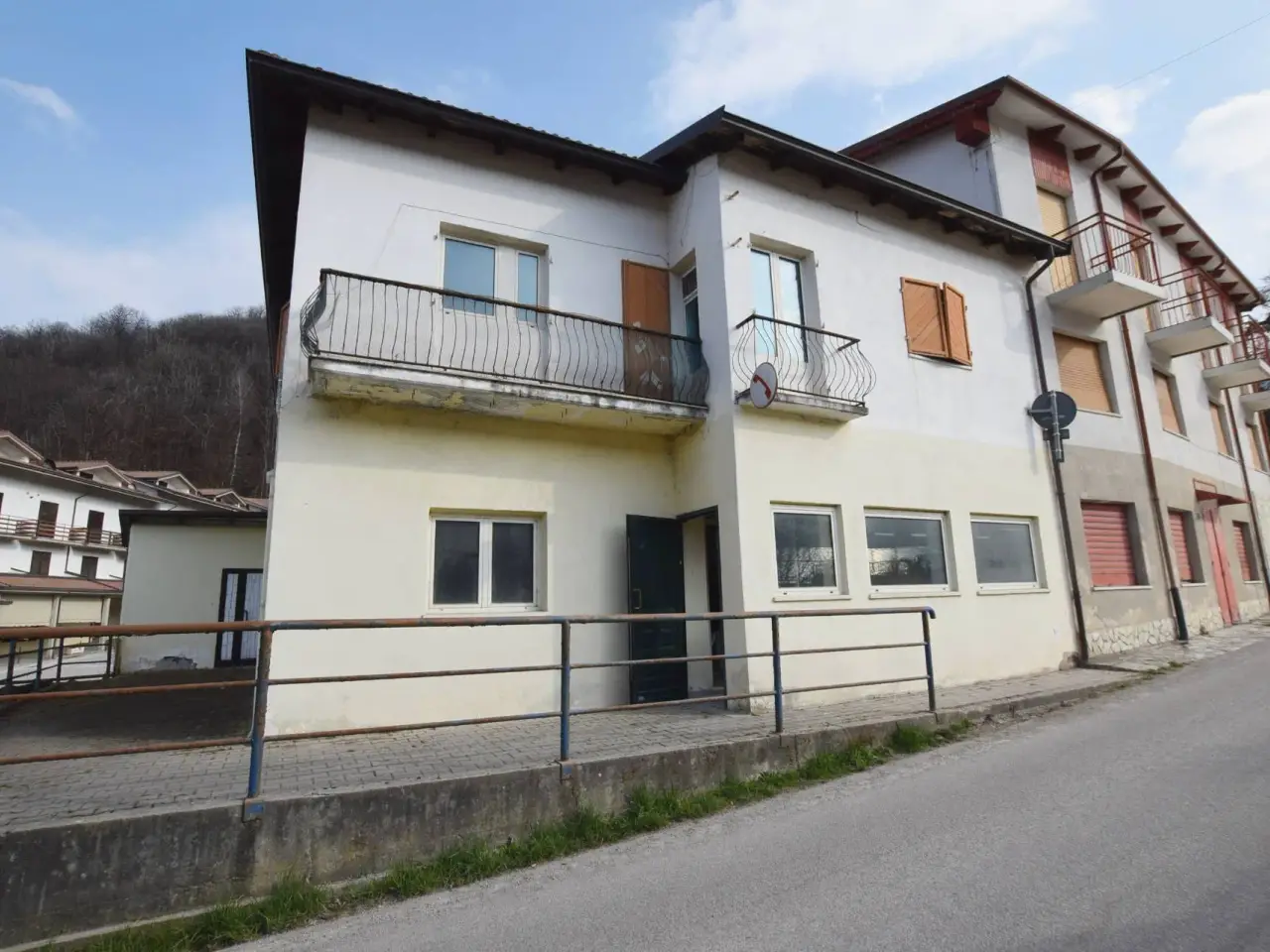 Esercizio commerciale in Via delle Terme 1, Roccaforte Mondovi', {3} - Foto 1