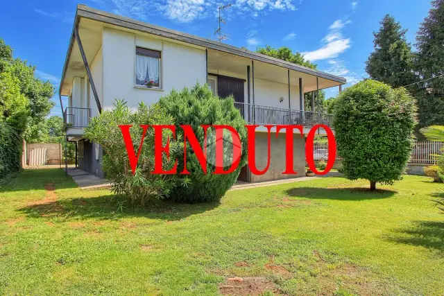 Villa in Via Monterosso 88, Gallarate - Foto 1