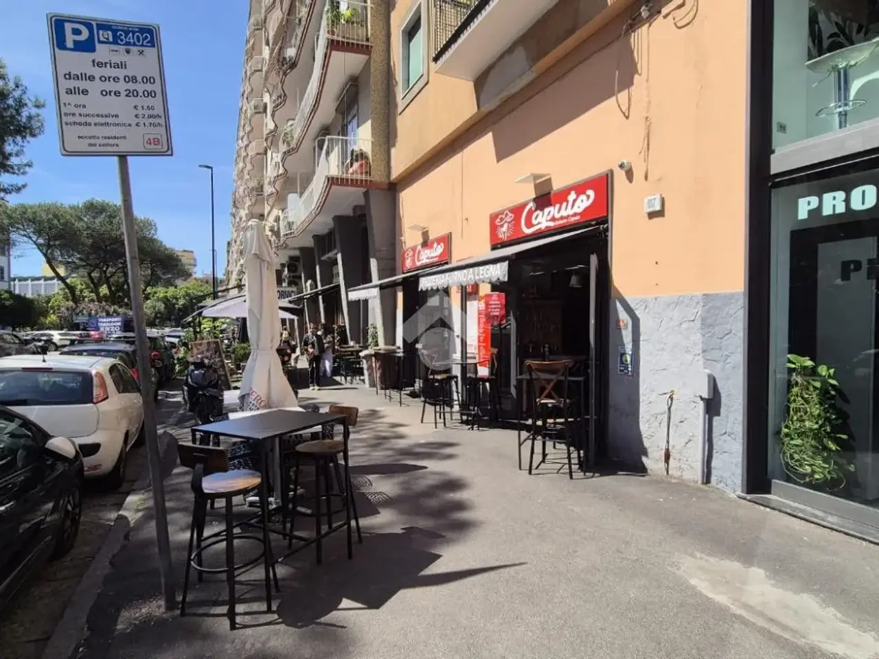Negozio in Via Giambattista Ruoppolo 137, Napoli, {3} - Foto 1