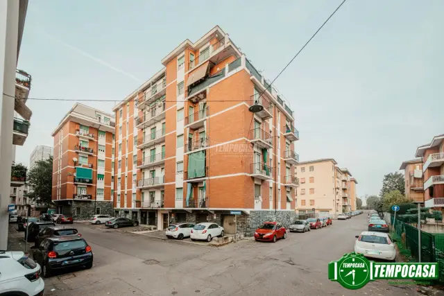 3-room flat in Via Vincenzo Bellini, Voghera - Photo 1