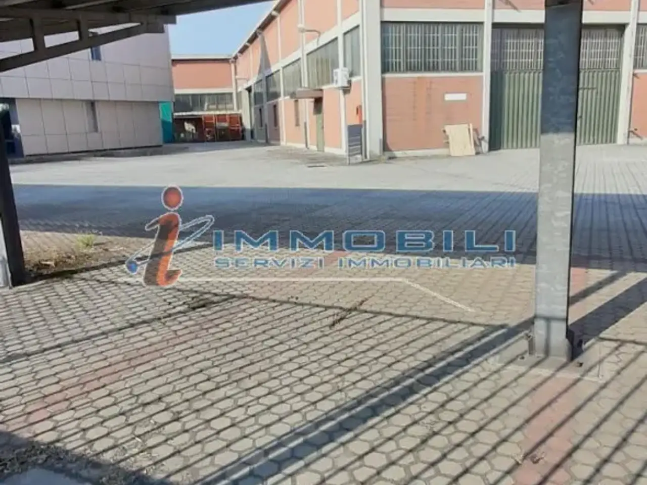 Capannone in Via Monferrato, San Giuliano Milanese, {3} - Foto 1