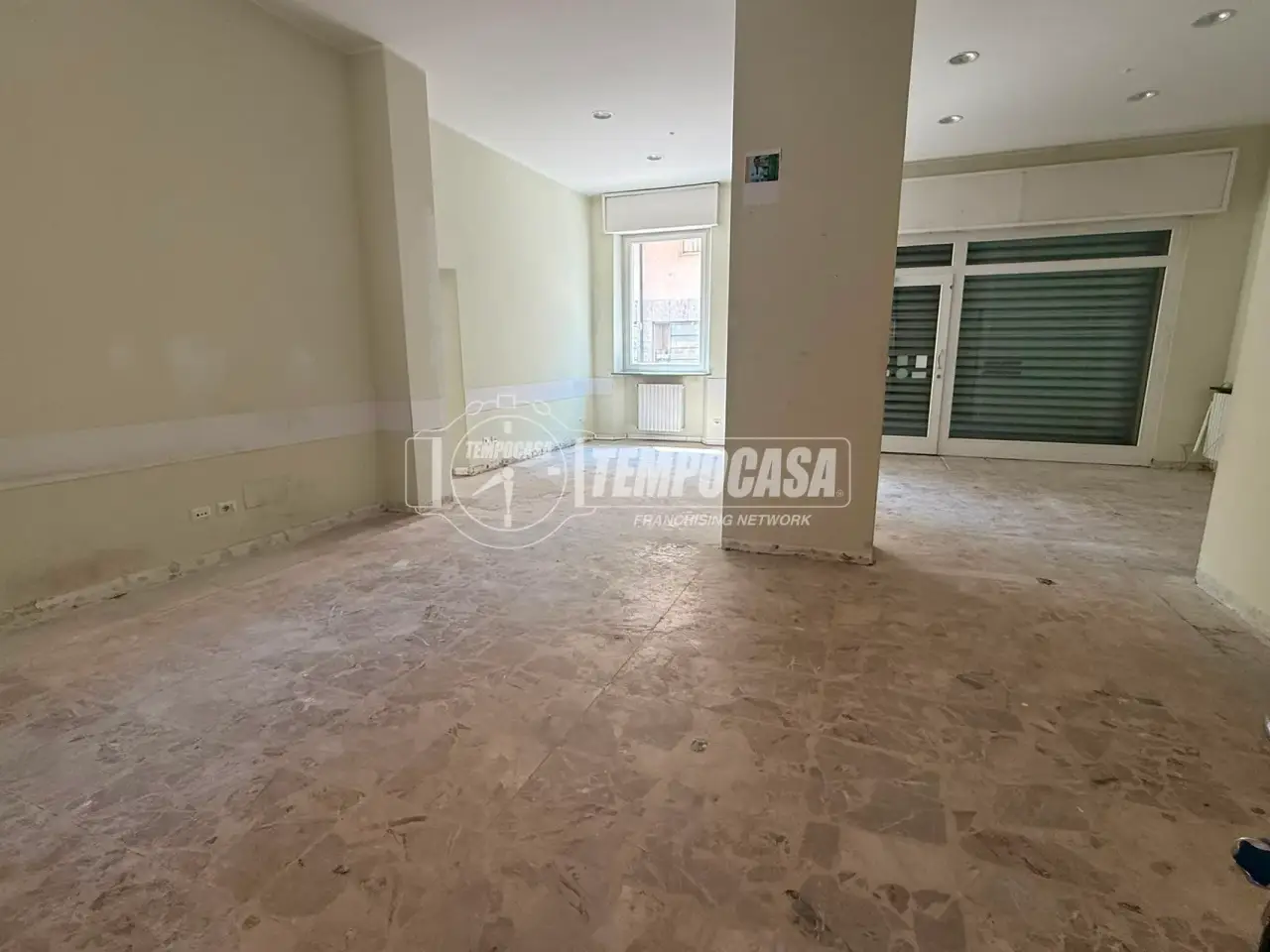 Negozio in , Seveso, {3} - Foto 2