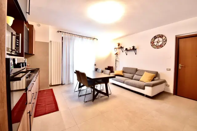 Dreizimmerwohnung in Via Santa Chiara  71, Cislago - Foto 1